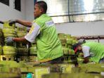 pertamina-mor-iv-tambah-8-persen-stok-lpg-jelang-ramadan-sabtu-452019.jpg