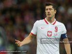 robert-lewandowski-timnas-polandia-di-kualifikasi-piala-dunia-2022-jhehjf.jpg