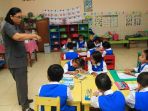 sebagian-murid-taman-kanak-kanak-tk-santa-anna-sragen_20180206_190648.jpg