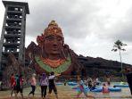 suasana-di-salah-satu-wahana-di-pandawa-water-world-solo-baru-senin-24122018.jpg