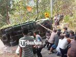 truk-terguling-wonogiri.jpg