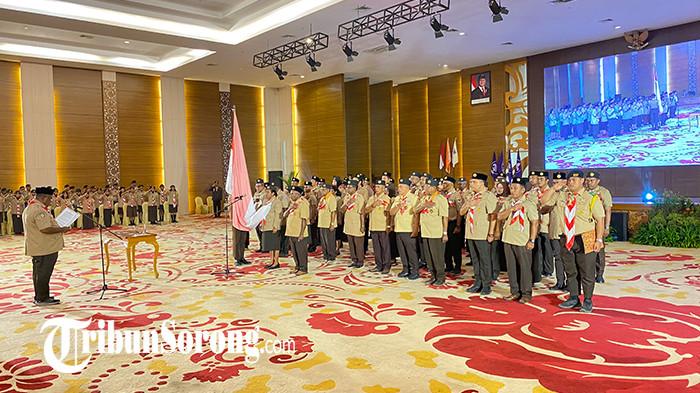 PELANTIKAN - Pengurus Kwartir Daerah (Kwarda) Gerakan Pramuka Papua Barat Daya masa bakti 2025–2030 dilantik di Aimas Convention Center (ACC), Jalan Sorong–Klamono, Kabupaten Sorong, Papua Barat Daya, Sabtu (20/12/2025).