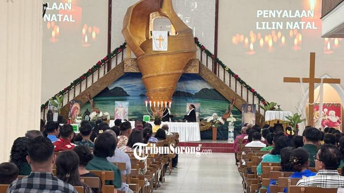 20251224_penyalaan lilin natal