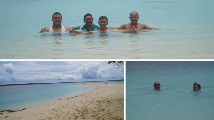 PULAU MATAN - Pasir putih dan laut jernih di Pulau Matan, Kabupaten Raja Ampat, Papua Barat Daya, Kamis (5/3/2026). Dengan luas hanya sekitar 5.000 meter persegi atau setengah hektare, Pulau Matan seolah menjadi halaman kecil surga yang terapung di lautan.