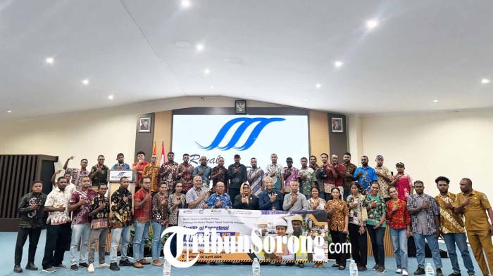 SOSIALISASI - Dinas Ketenagakerjaan Kota Sorong menggelar kegiatan sosialisasi sekaligus pelatihan dan sertifikasi Operator Keselamatan dan Kesehatan Kerja (K3) umum bagi putra-putri Orang Asli Papua (OAP), Senin (27/4/2026).