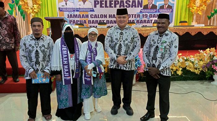 Pj Bupati Maybrat Hadiri Pelepasan Jemaah Calhaj di Embarkasi Makassar, Ini Pesan Dua Pj Gubernur