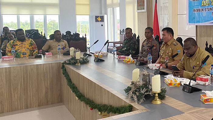 20230628_pj-bupati-maybrat-pimpin-rapat-di-aula-kantor-bupati.jpg