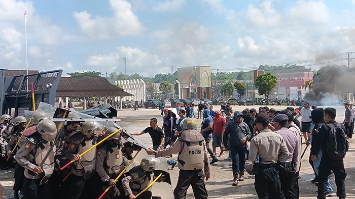 20231121_simulasi-kericuhan-pemilu-di-polres-sorong.jpg