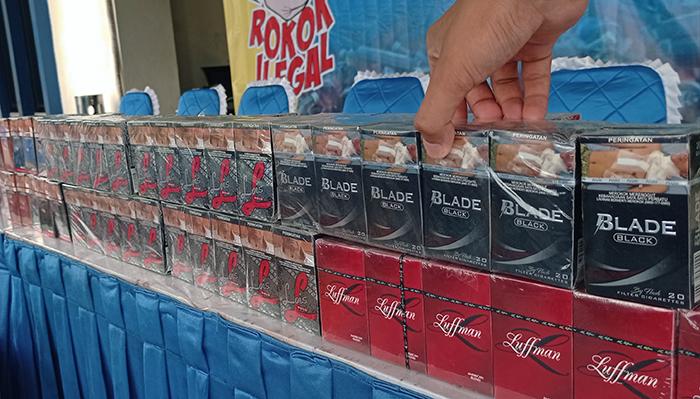 Bea Cukai Gagalkan Peredaran Ribuan Batang Rokok Ilegal Asal Jawa di Sorong