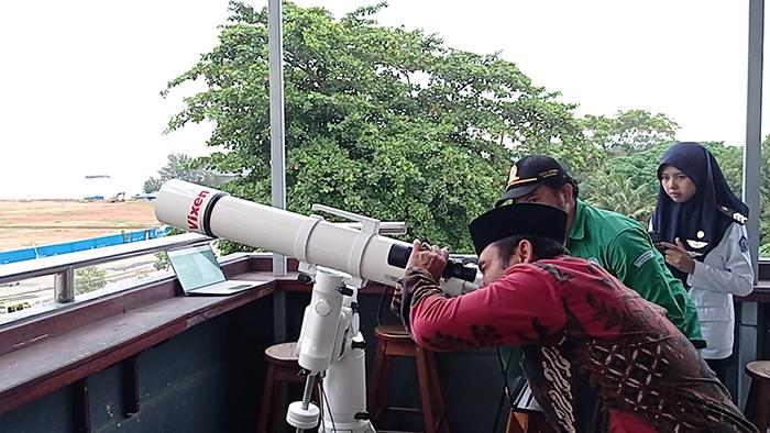 Pantauan Hilal 1 Syawal 1445 Hijriah di Kota Sorong, Posisi Sudah 6 Derajat