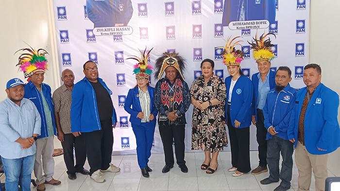 20240417_dance-sangkek-daftar-balon-wali-kota-sorong-di-pan.jpg
