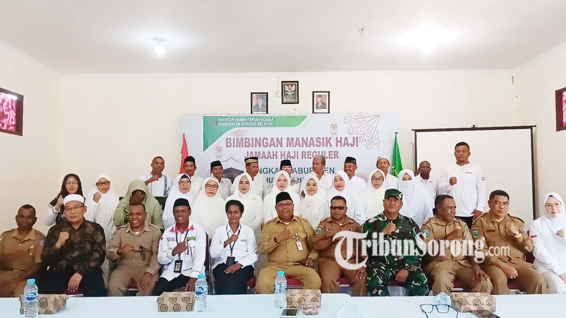 20240422_bupati-sororng-selatan-buka-bimbingan-manasak-haji.jpg