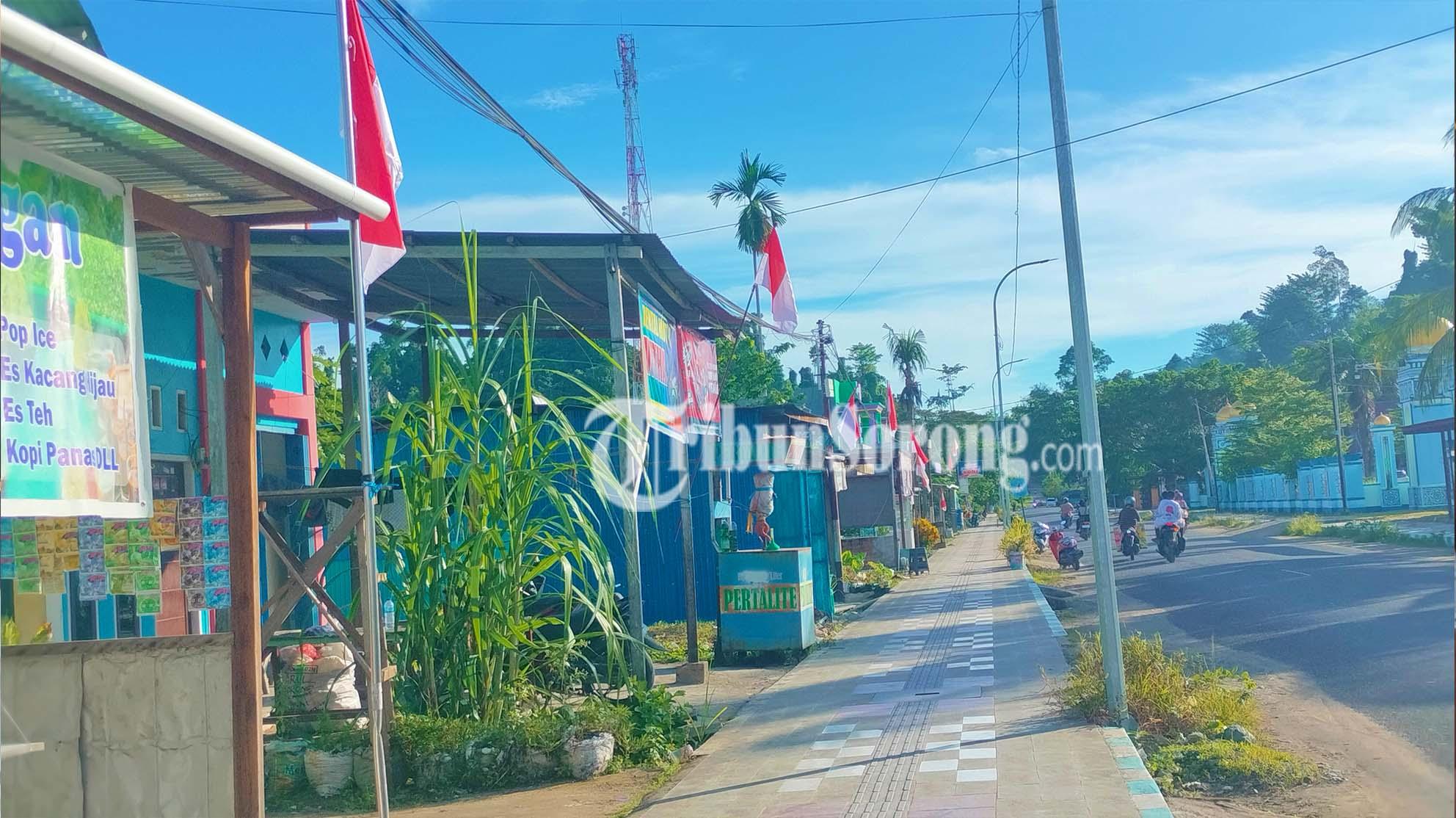 20240806_bendera-jelang-hut.jpg