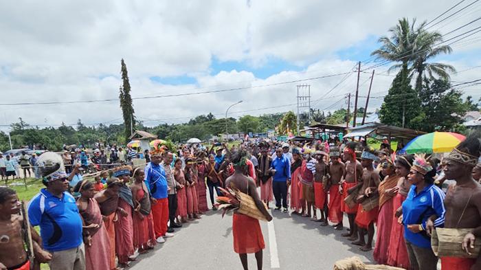 20240816_parade-budaya-hut-ri-di-sorong-selatan.jpg