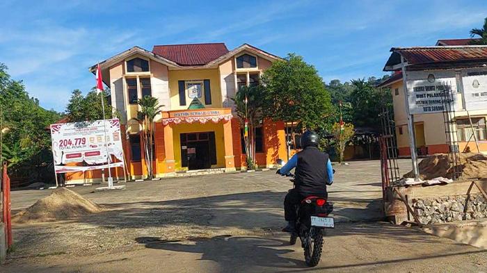 20240928_wali-kota-sorong-pakai-motor.jpg