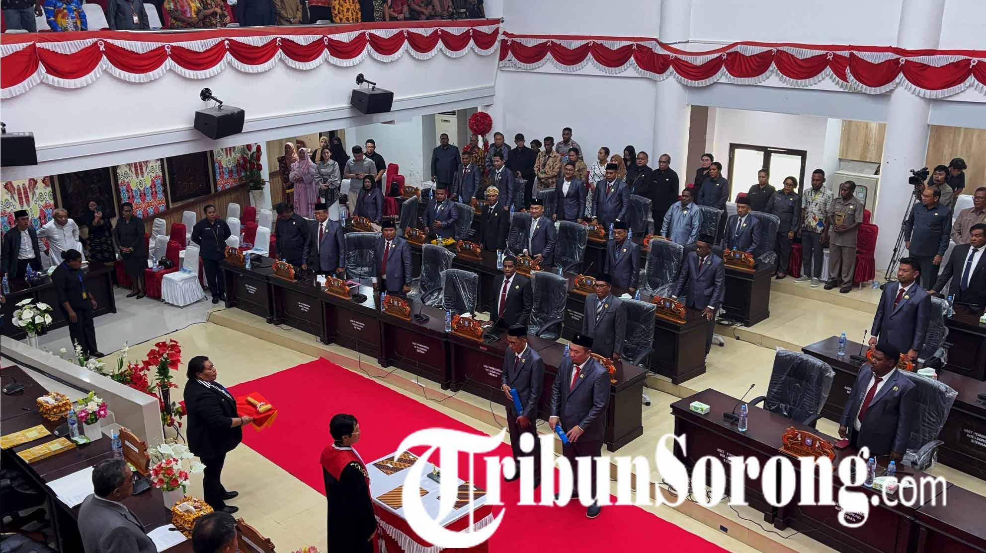 20250206_rapat-paripuran-dpr-kota-sorong-pilih-pimpinan.jpg