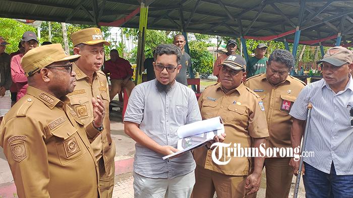 20250603_wali-kota-sorong-tinjau-terminal-remu.jpg
