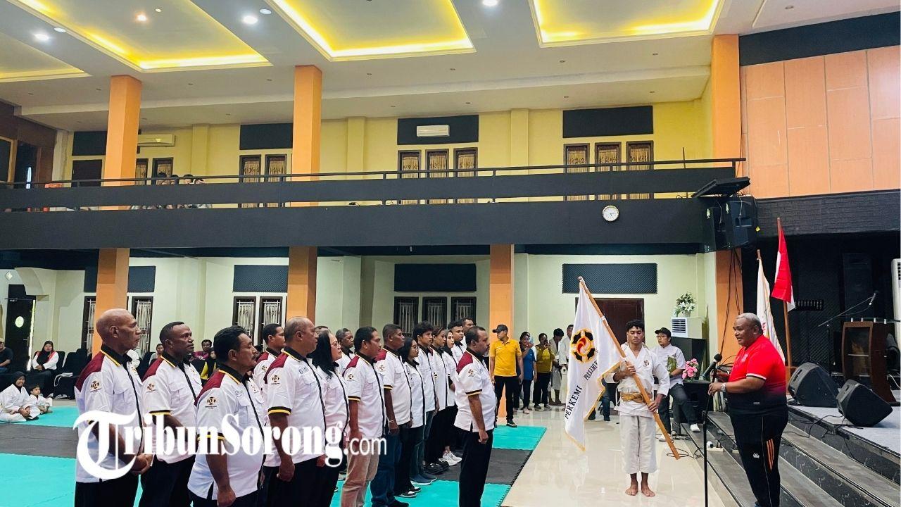 Dilantik sebagai Ketua Perkemi, Mamberob Siap Kembangkan Kempo di Sekolah dan Komunitas