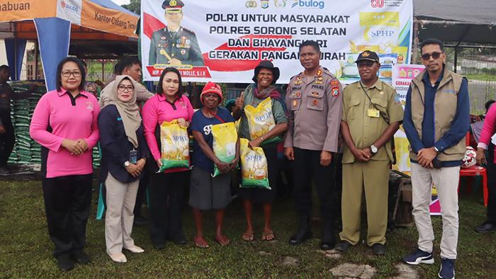 20250812_gerakan-pangan-murah-polres-sorong-selatan.jpg