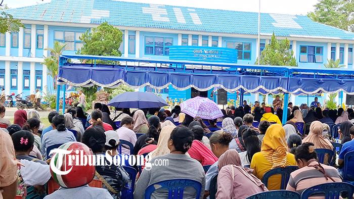 Sikapi Tawuran, Disdik Kota Sorong Dialog Terbuka dengan Undang Orang Tua di SMKN 1
