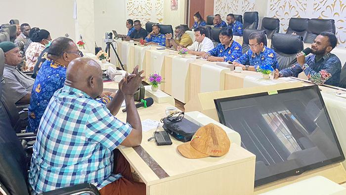 20251029_rapat-bbksda-bahas-polemik-pemusnahan-mahkota-cenderawasih.jpg