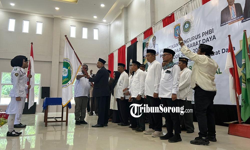 Pengurus PHBI Papua Barat Daya 2025-2030 Dilantik, Begini Pesan dan Harapan Gubernur Elisa Kambu