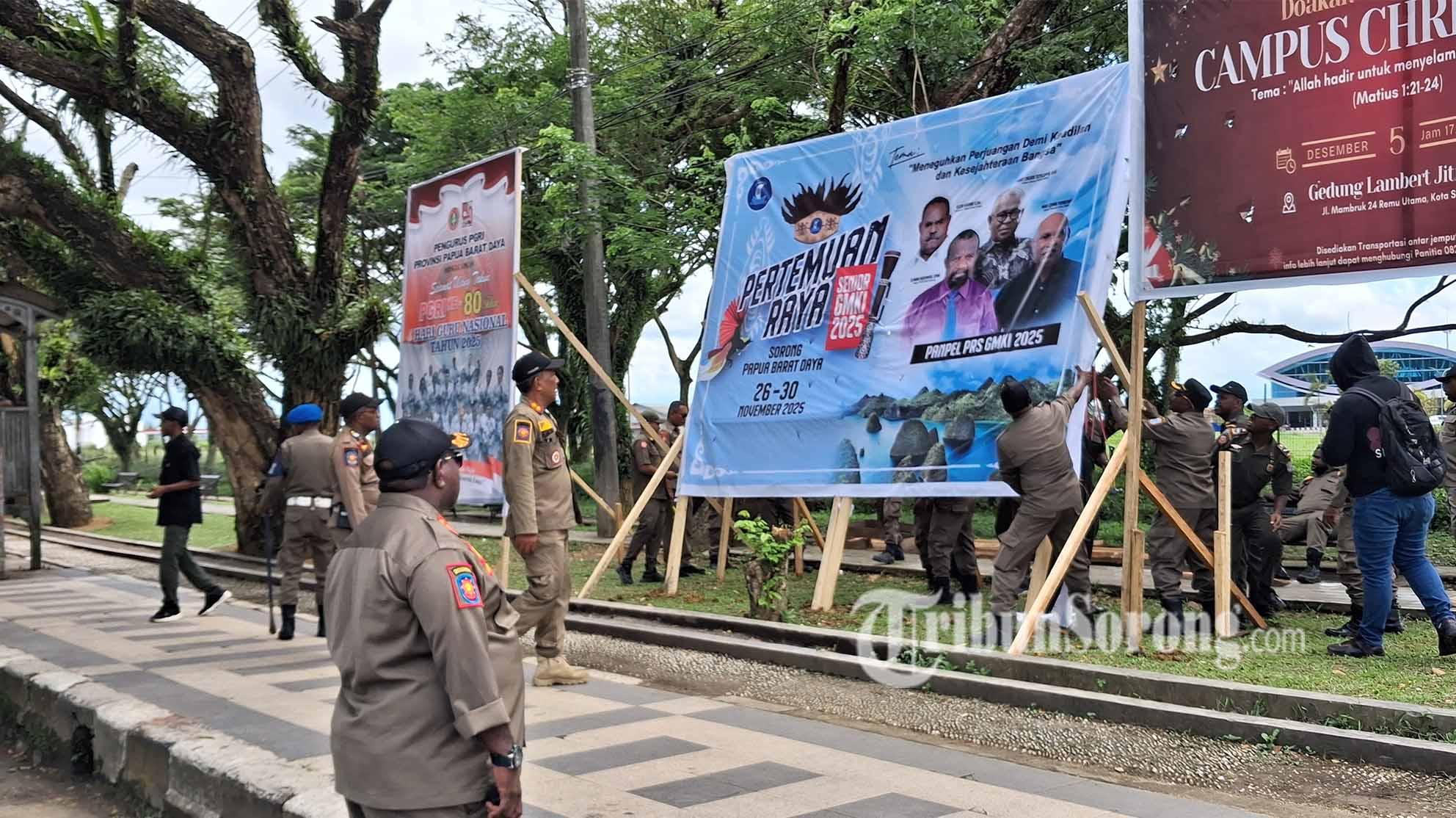 Satpol PP Tertibkan PKL dan Spanduk di Kawasan Kota Sorong, Berikut Giliran ASN dan Pelajar