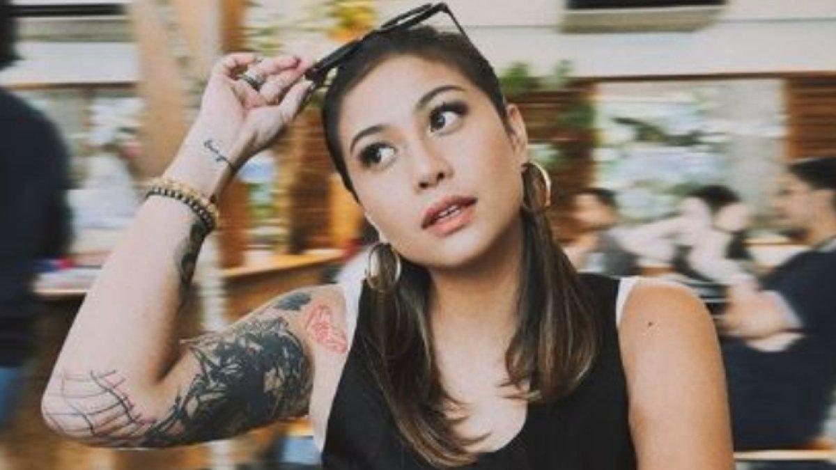 Selebgram Awkarin umumkan pindah ke Melbourne, bantah isu hamil.