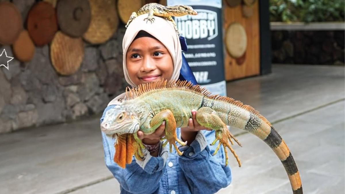 AKTIFITAS WAHANA - Dusun Bambu Lembang masih jadi tempat favorit liburan keluarga dengan banyak wahana seru mulai gondola, rainbow slide, hingga go-kart.