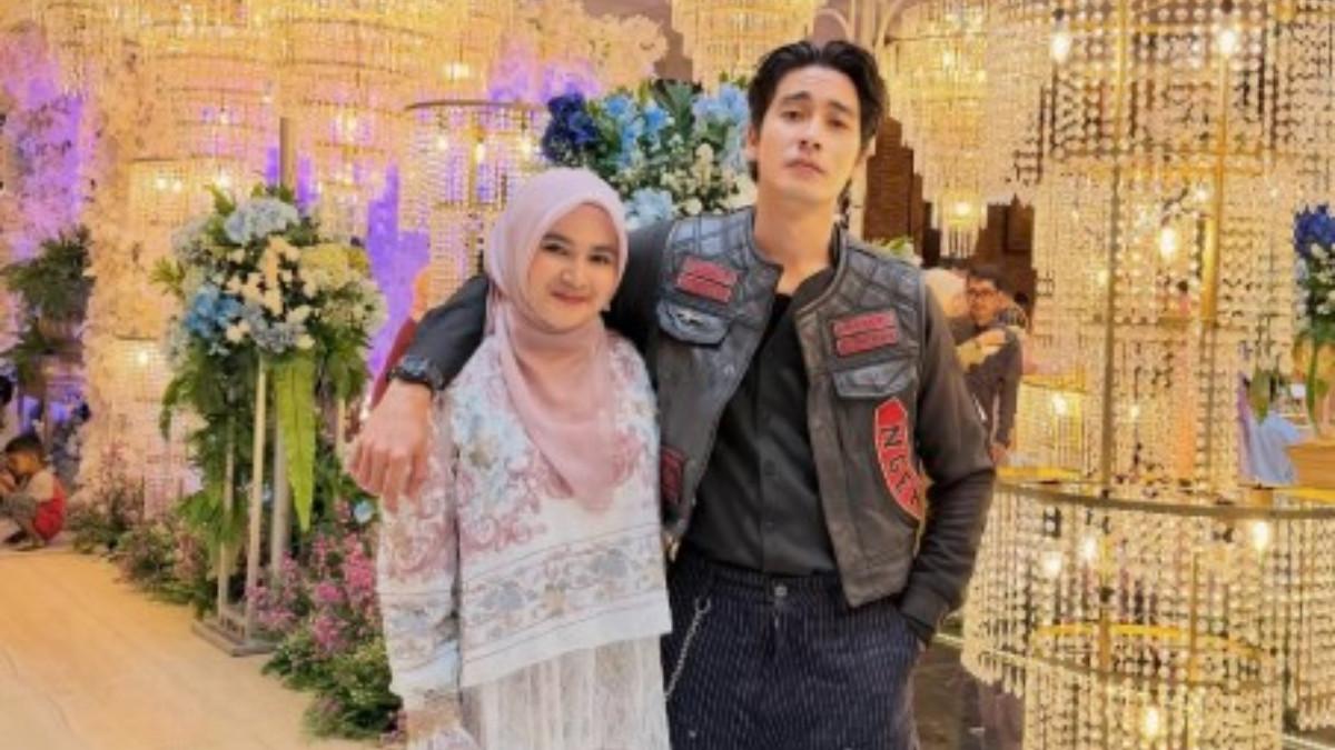 Rumah tangga pesinetron Evan Marvino tengah menjadi sorotan setelah sang istri, Uffridatun Nitami atau Tami mengungkap dugaan KDRT.