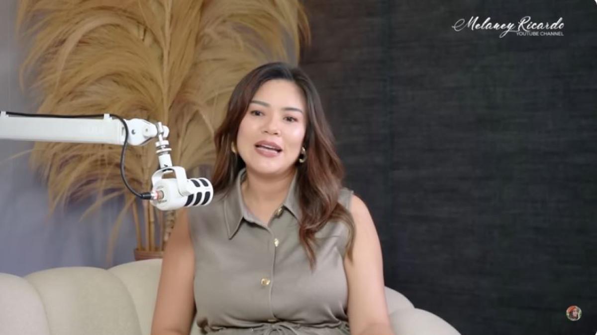 PERJUANGAN PUNYA ANAK - Aline Adita diketahui memiliki rahim ganda, kondisi yang cukup langka dan bisa menghambat pergerakan sperma serta meningkatkan risiko komplikasi kehamilan.