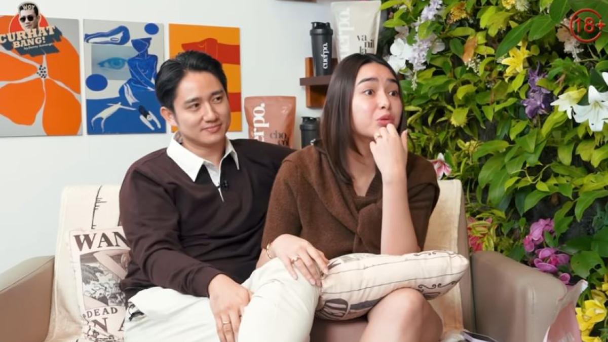 Amanda Manopo hanya menyampaikan dugaan yang ia dengar dari orang tua Fajar mengenai kondisi kesehatan sang remaja di masa lalu.