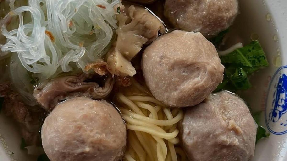 BAKSO ENAK - Bakso Doa Ibu di Semarang, Jawa Tengah.