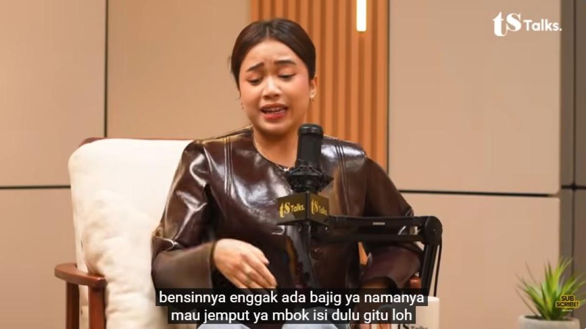 Brisia Jodie ngamuk saat Jonathan Alden telat menjemputnya dari bandara, bahkan belum isi bensin.