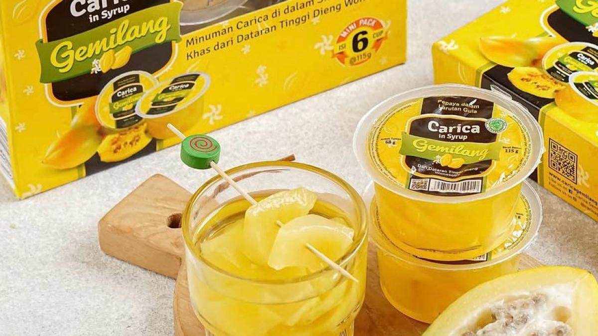 OLEH OLEH - Manisan carica, satu di antara oleh-oleh khas Wonosobo yang unik.
