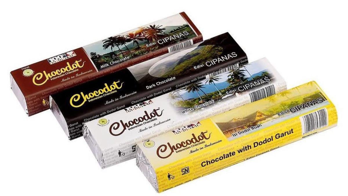 OLEH OLEH - Chocodot merupakan salah satu oleh oleh khas Garut yang menyajikan campuran dodol dengan cokelat.