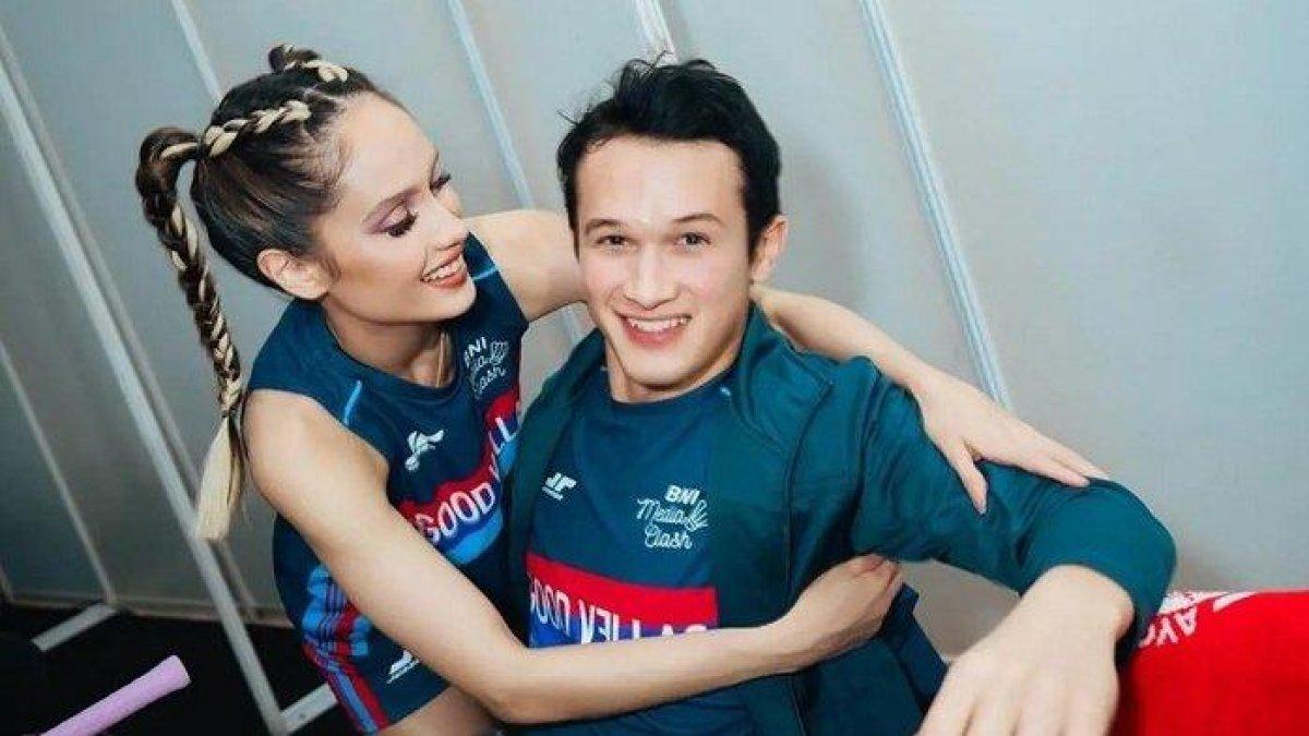 Cinta Laura secara blak-blakan mengungkapkan keyakinannya terhadap Arya Vasco, yang membuktikan keseriusannya dalam menjalin hubungan.