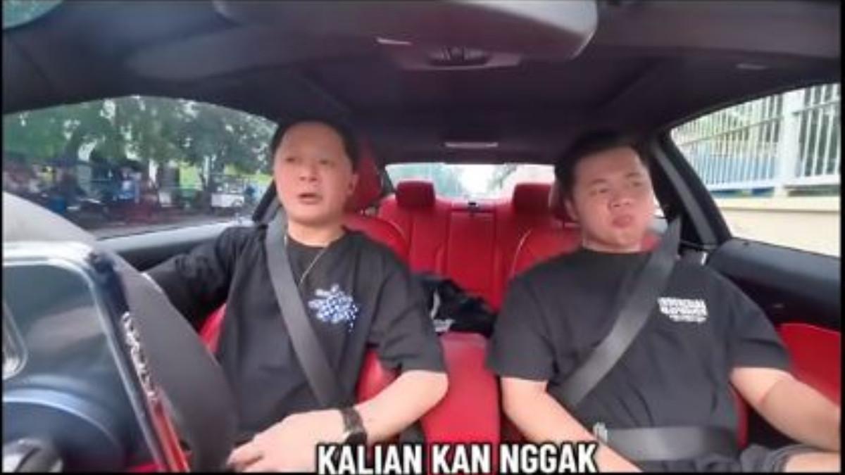 DJ Bravy menjelaskan bahwa hubungan mereka kini sebatas pertemanan.