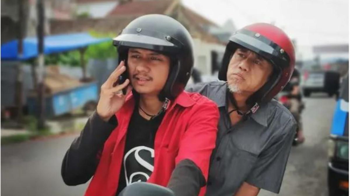 Damar berakting dalam sebuah serial TV berjudul SUPARMAN REBORN, di mana ia tampil bersama sang ayah.