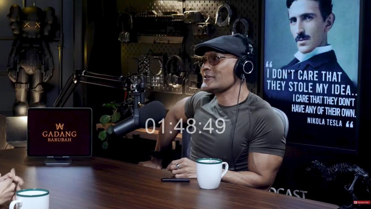 Meski bercanda soal masa depan bersama, Deddy Corbuzier dan Riyuka Bunga tetap sepakat untuk tidak menikah lagi