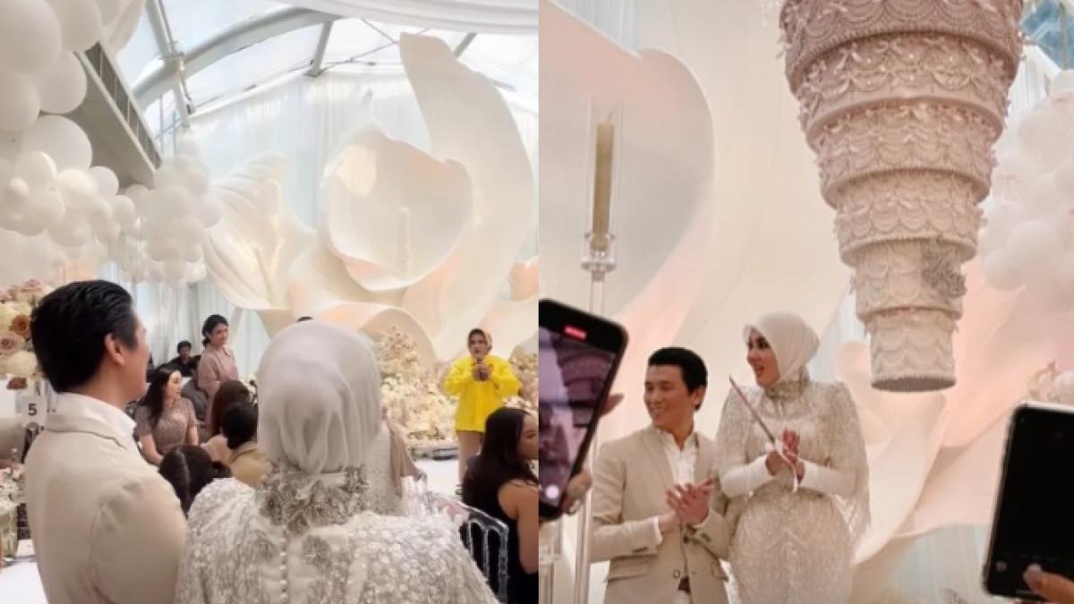 SYAHRINI RAYAKAN ULTAH - Dekorasi utama berupa bunga-bunga, instalasi balon raksasa, dan detail ukiran lembut tampak menghiasi seluruh ruangan.
