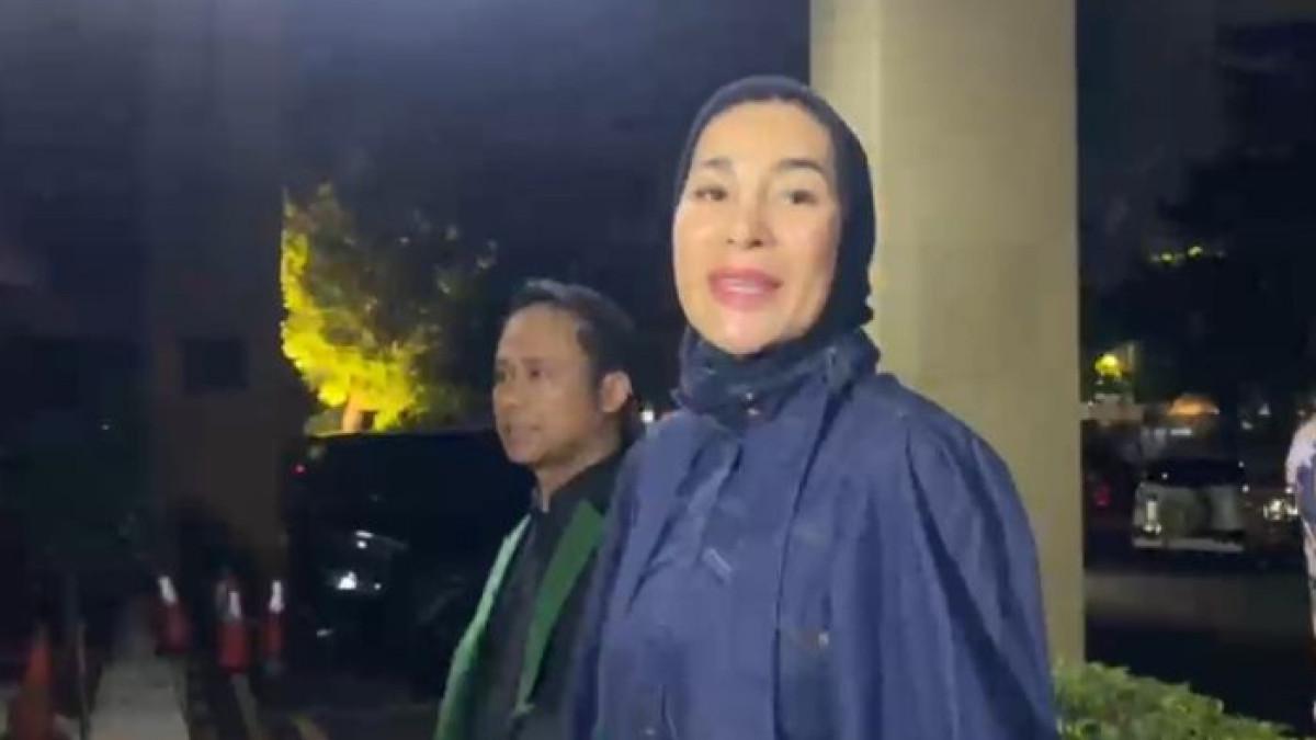 DUGAAN PENGANIAYAAN - Rien Wartia Trigina alias Erin dipolisikan setelah diduga aniaya ART. Mantan istri Andre Taulany kini balik lapor polisi.
