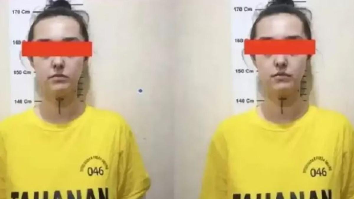 Fabiola Elizabeth ditetapkan sebagai tersangka dalam kasus penipuan daring bermodus pig butchering dan love scamming ditampilkan saat gelar perkara di Gedung Borobudur Polda Jawa Tengah, Kota Semarang, Senin (1/6/2026)
