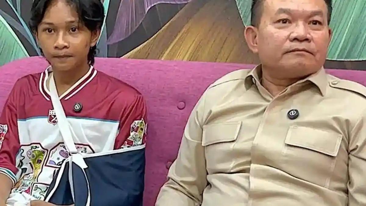 FAJAR SADBOY KECELAKAAN - Fajar Sadboy ungkap kronologi kecelakaan ditemani ayah angkatnya, Jenderal TNI (Purn) Dudung Abdurahman
