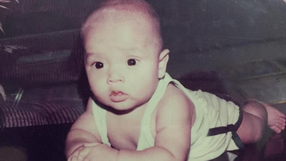 Foto masa kecil dari komedian yang dikenal dengan nama Billy Syahputra