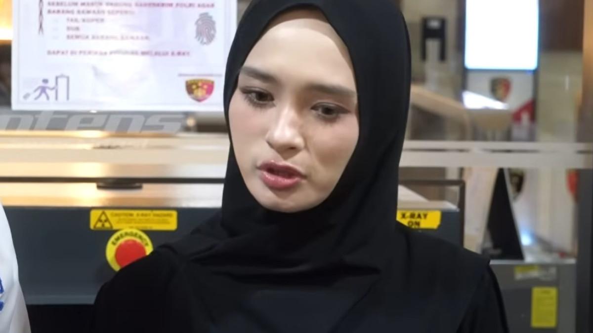 Inara Rusli mendadak curhat soal ujian berat yang ia alami di bulan Ramadan.
