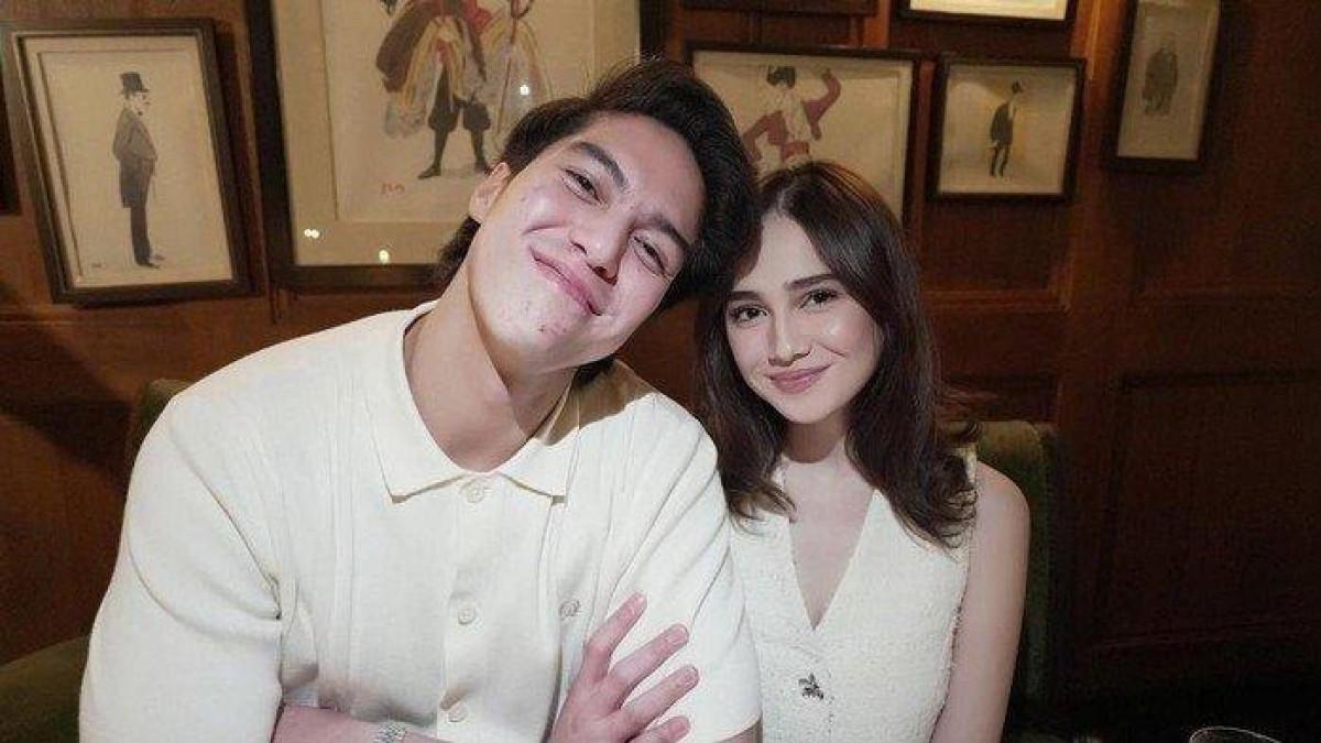 Momen lamaran romantis El Rumi kepada Syifa Hadju di Swiss rupanya meninggalkan kesedihan bagi sang adik, Safeea Ahmad.