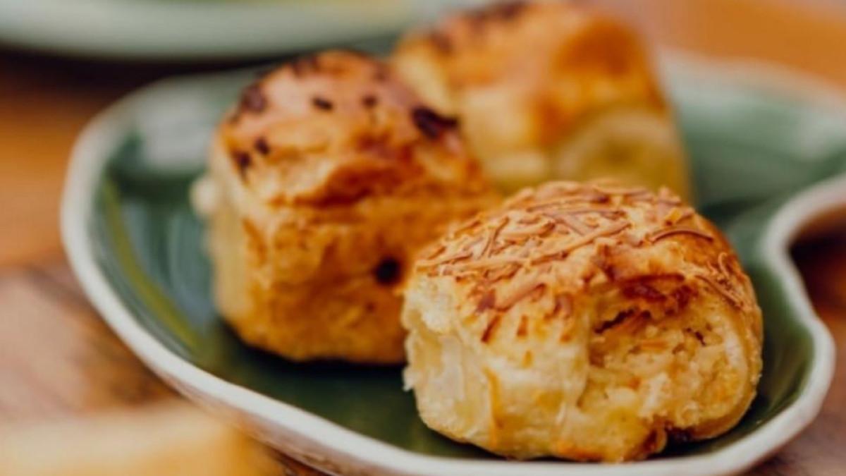 BOLEN BANDUNG - Bolen di Kartika Sari Pusat yang cocok untuk oleh-oleh dari Bandung, Jawa Barat.