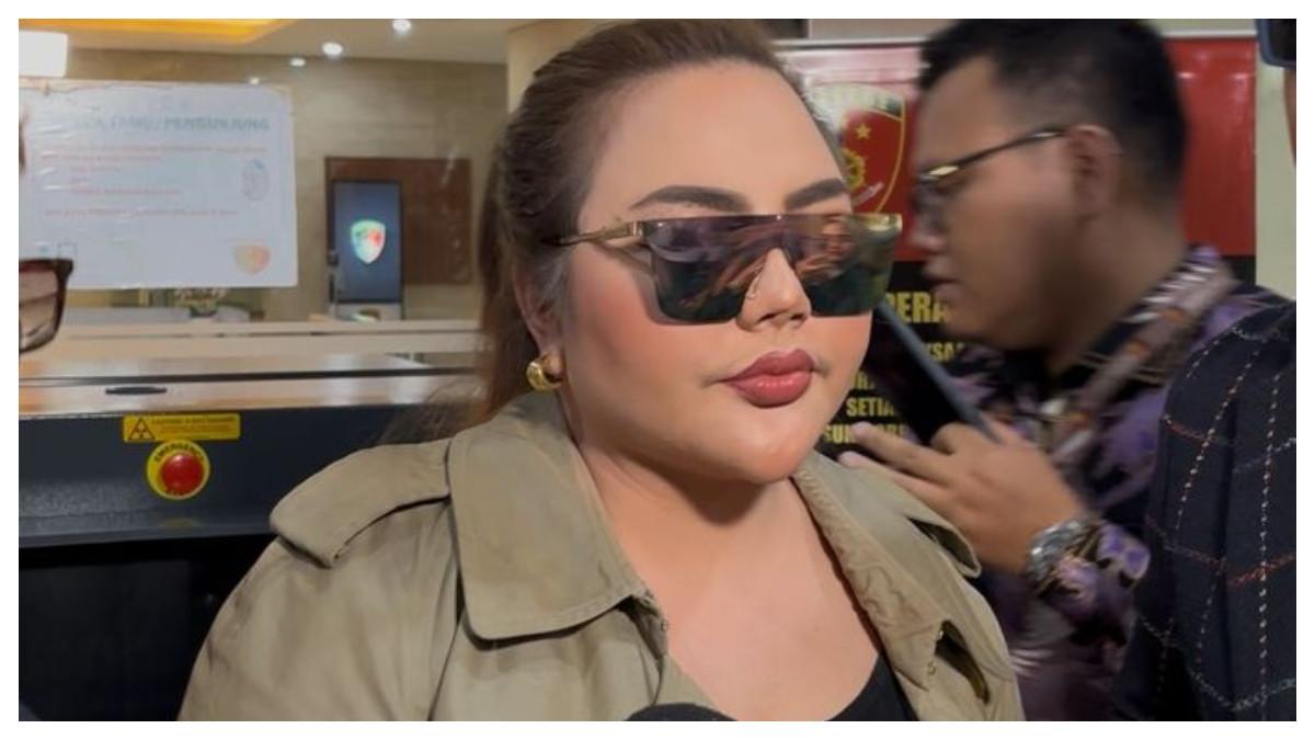 Lisa Mariana di Bareskrim Polri, Jakarta, Kamis (7/8/2025).