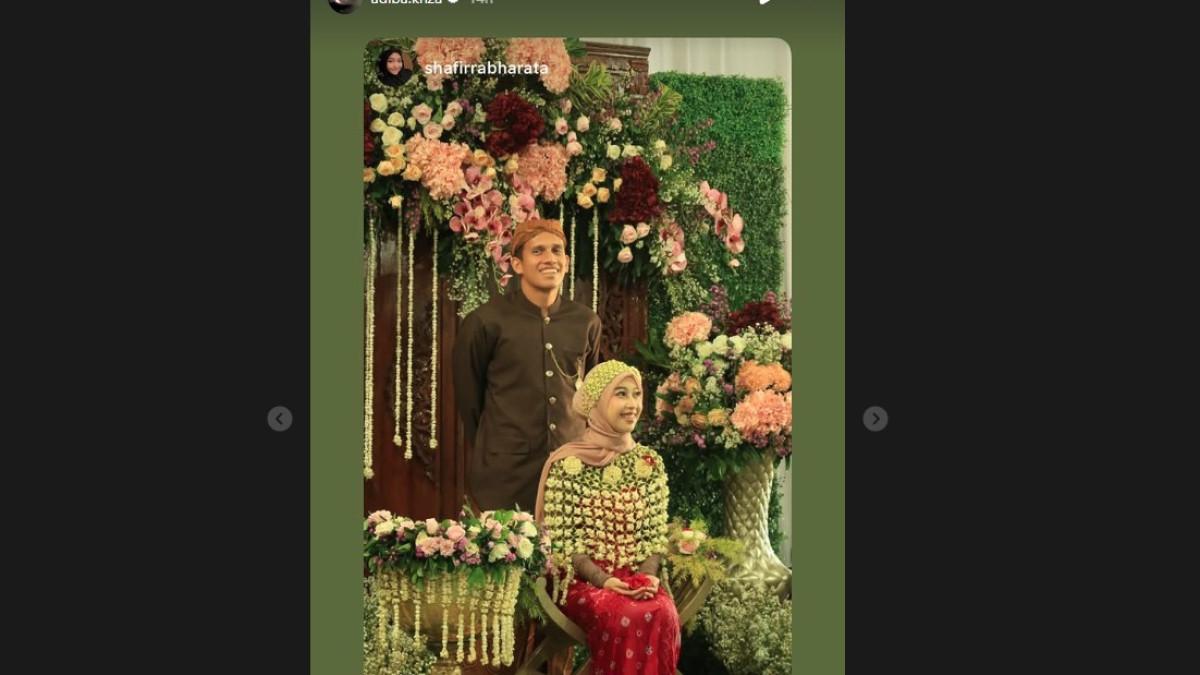 GELAR ACARA 7 BULAN KEHAMILAN - Lokasi acara disulap menjadi taman dalam ruangan yang memesona.